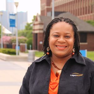 Meet your Posher, Angela